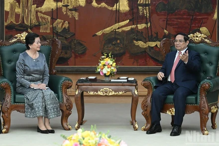 Thủ tướng Phạm Minh Chính tiếp bà Chea Kimtha, Đại sứ Campuchia tại Việt Nam. (Ảnh: Trần Hải)