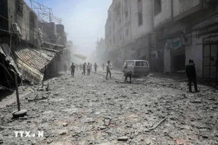 Cảnh đổ nát sau các cuộc không kích của Israel xuống thành phố Gaza ngày 31/5/2025. (Ảnh: THX/TTXVN) 