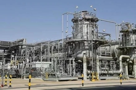 Nhà máy lọc dầu tại Dammam, Saudi Arabia. (Ảnh: THX/TTXVN) 