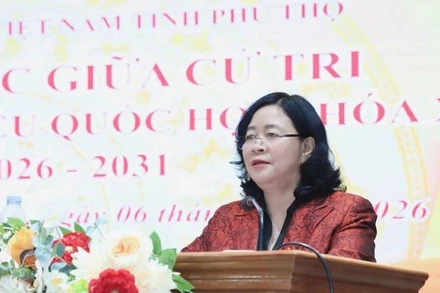 Đồng chí Bùi Thị Minh Hoài, Ủy viên Bộ Chính trị, Bí thư Trung ương Đảng, Bí thư Đảng ủy MTTQ, các đoàn thể Trung ương, Chủ tịch Ủy ban Trung ương Mặt trận Tổ quốc (MTTQ) Việt Nam phát biểu tại hội nghị.