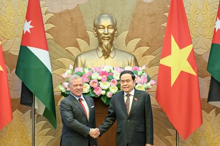 Chủ tịch Quốc hội Trần Thanh Mẫn và Quốc vương Jordan Abdullah II Ibn Al Hussein. (Ảnh: DUY LINH)