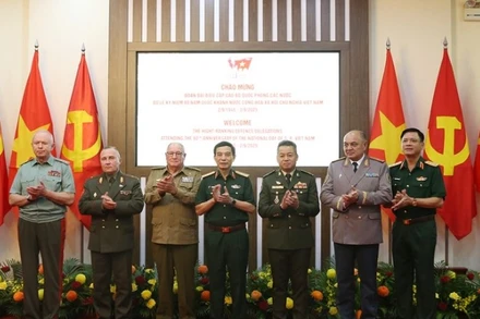  Quang cảnh buổi tiếp. 