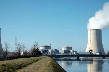 Nhà máy điện hạt nhân ở miền nam nước Pháp. 