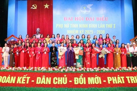 Kỳ Đại hội đầu tiên của Hội Liên hiệp Phụ nữ tỉnh Ninh Bình mới.