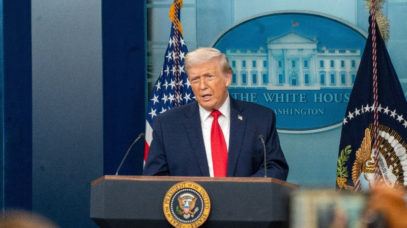 Tổng thống Mỹ Donald Trump phát biểu tại cuộc họp báo ở Nhà trắng, Washington, D.C., ngày 20/1/2026. (Ảnh: THX/TTXVN)