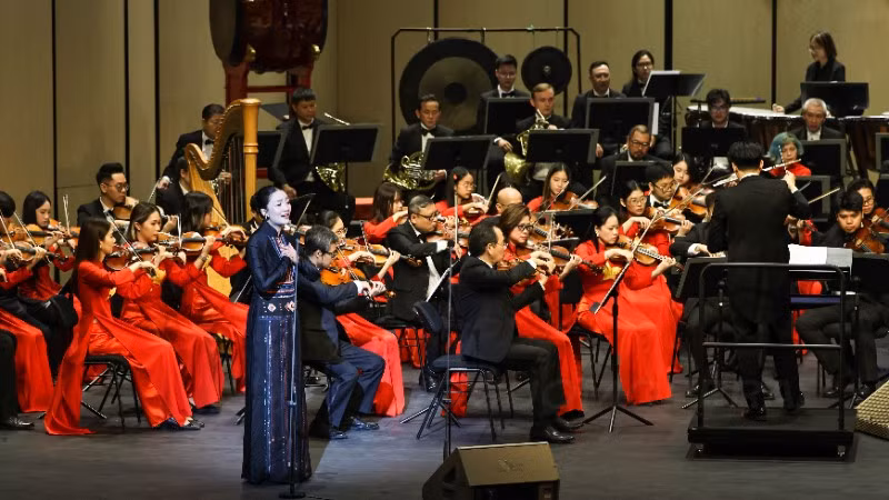 Chương trình nghệ thuật đặc biệt “Bản giao hưởng mùa Thu” hướng tới kỷ niệm 80 năm Cách mạng Tháng Tám và Quốc Khánh 2/9 (Nguồn: Nhà hát Hồ Gươm)