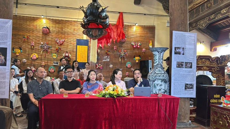 Quang cảnh tọa đàm.