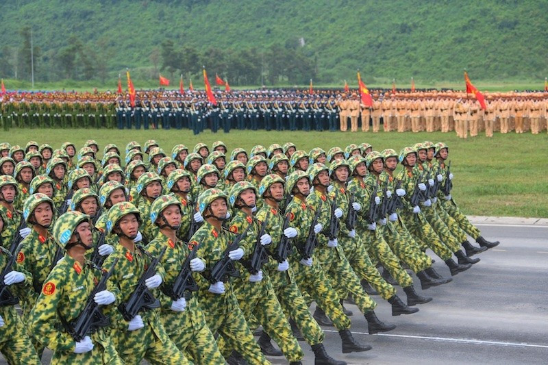 Các đơn vị bộ đội trong hợp luyện diễu binh, diễu hành kỷ niệm 80 năm Cách mạng Tháng Tám và Quốc khánh. (Ảnh: THẾ ĐẠI) db3.jpg