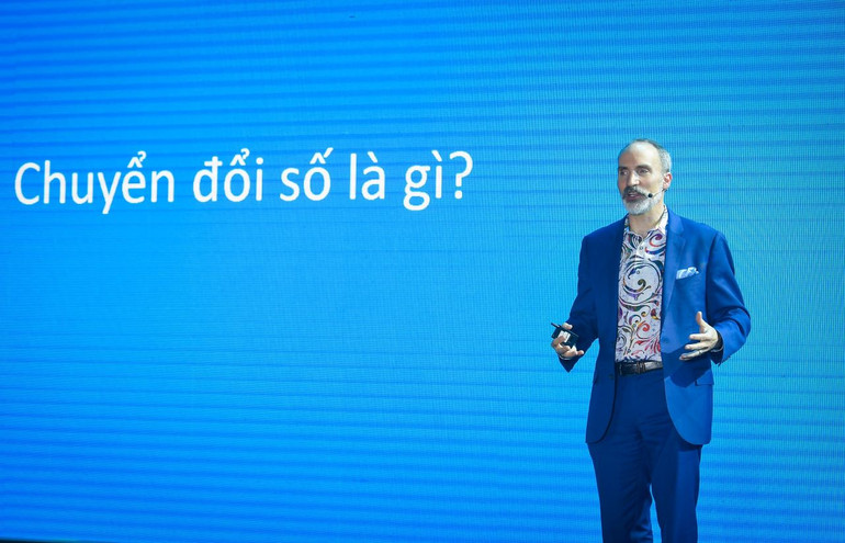 Hội thảo quốc tế "Digitalize to Revolutionize - Định hình nền kinh tế số tương lai" ảnh 4