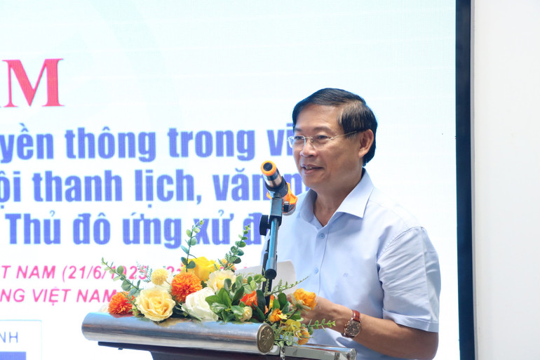 Phó Trưởng ban Thường trực Ban Tuyên giáo Thành ủy Hà Nội Phạm Thanh Học phát biểu tại tọa đàm.