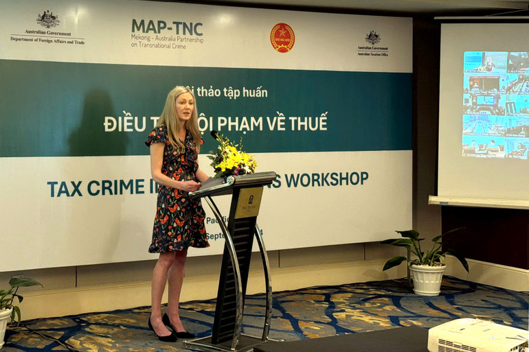 Bà Jade Hawkins, Phó Vụ trưởng, Vụ Luật hình sự - Cơ quan Thuế Australia chia sẻ kinh nghiệm trong giải quyết tội phạm trong lĩnh vực tài chính và thuế