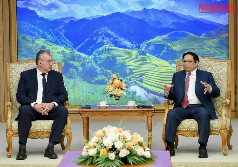 Thủ tướng Phạm Minh Chính tiếp ông Pierre-Yves Jeholet, Bộ trưởng-Thủ hiến Chính phủ Cộng đồng người Bỉ nói tiếng Pháp Wallonie-Bruxelles. (Ảnh: Trần Hải) Thủ tướng Phạm Minh Chính tiếp ông Pierre-Yves Jeholet, Bộ trưởng-Thủ hiến Chính phủ Cộng đồng người Bỉ nói tiếng Pháp Wallonie-Bruxelles. (Ảnh: Trần Hải)