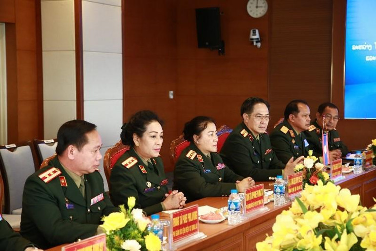 Đoàn công tác của Bệnh viện Trung ương 103, Quân đội nhân dân Lào.