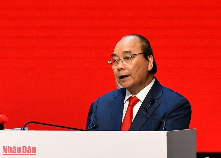 Chủ tịch nước Nguyễn Xuân Phúc phát biểu tại Đại hội. Chủ tịch nước Nguyễn Xuân Phúc phát biểu tại Đại hội.