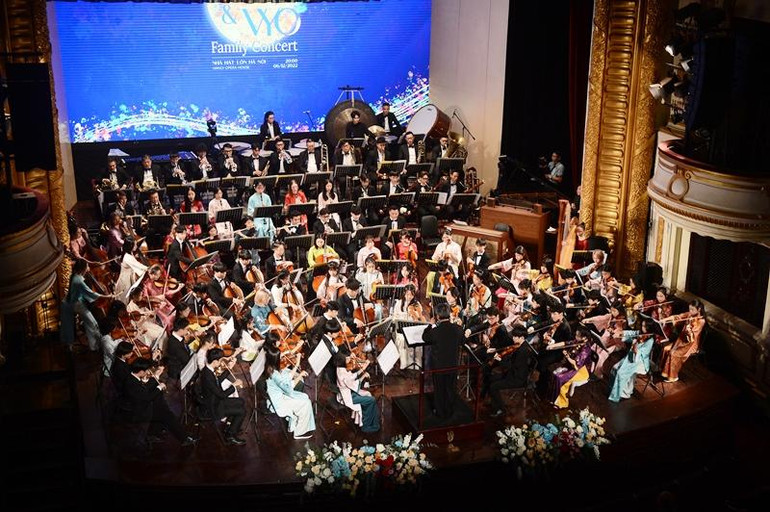 Toàn bộ số tiền bán vé của buổi hòa nhạc sẽ góp quỹ cho cộng đồng.