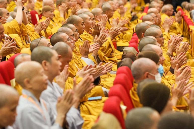 Các đại biểu dự phiên bế mạc.