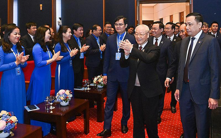 Tổng Bí thư Nguyễn Phú Trọng và các đồng chí lãnh đạo Đảng, Nhà nước dự đại hội. Tổng Bí thư Nguyễn Phú Trọng và các đồng chí lãnh đạo Đảng, Nhà nước dự đại hội.