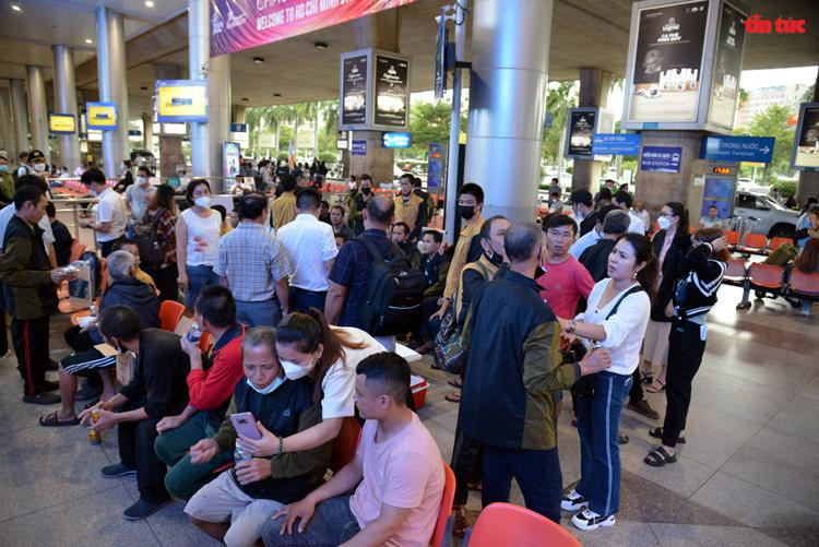 Các thuyền viên được đoàn tụ với gia đình sau nhiều tháng xa cách.