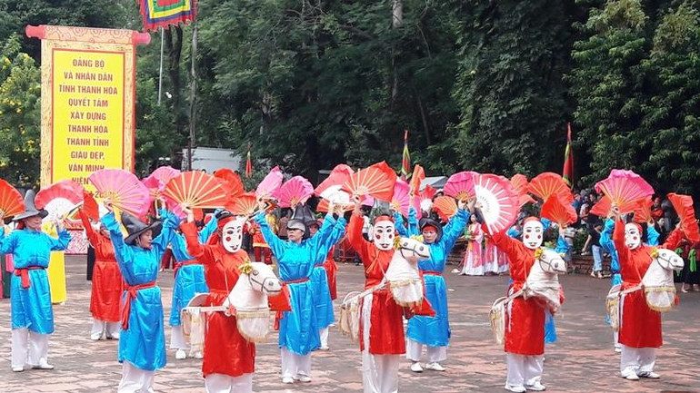 Công diễn trò Xuân Phả tại lễ hội Lam Kinh năm 2022.