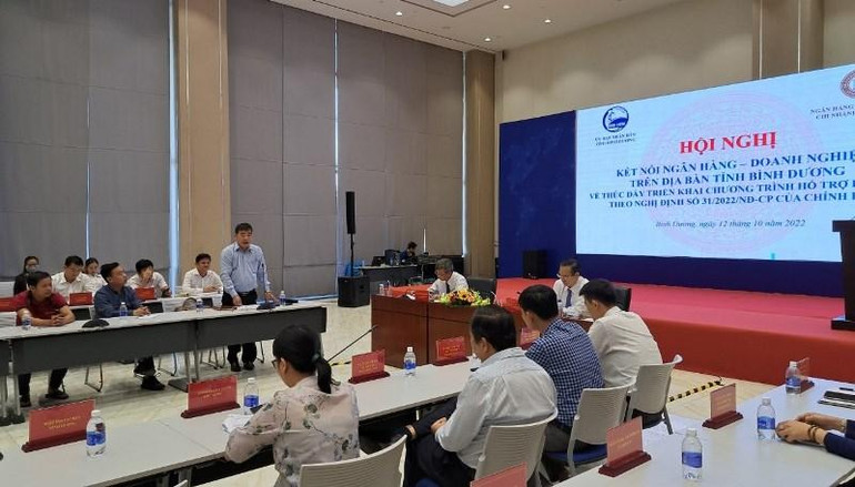 Đại diện các hiệp hội và doanh nghiệp nêu ý kiến tại hội nghị.