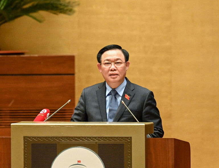 Chủ tịch Quốc hội Vương Đình Huệ phát biểu chỉ đạo hội nghị.