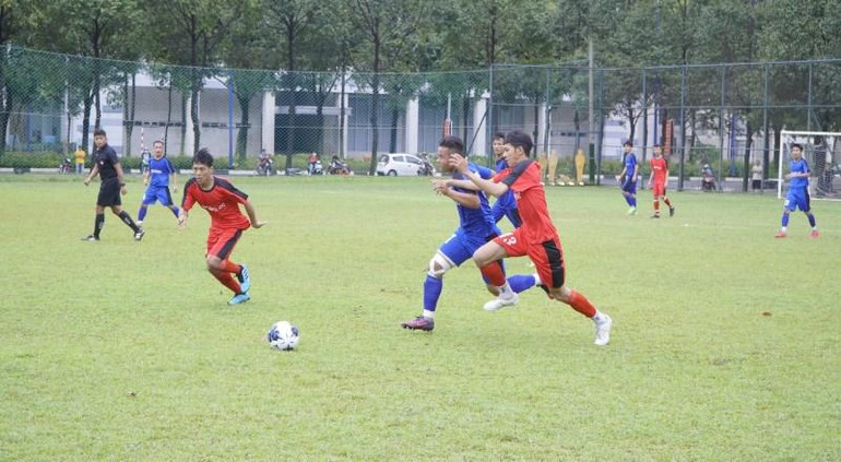 Các đội bóng thi đấu ngay sau lễ khai mạc. Các đội bóng thi đấu ngay sau lễ khai mạc.