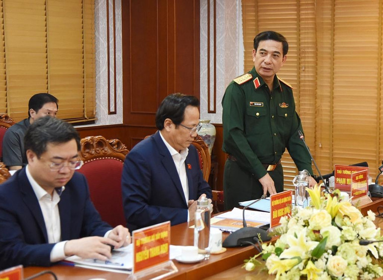 Bộ trưởng Quốc phòng, Đại tướng Phan Văn Giang phát biểu.