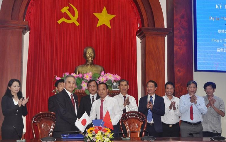 Công ty Trách nhiệm hữu hạn nuôi trồng thủy sản Tuấn Hiền và Công ty Yuko-Keisio ký kết thực hiện dự án.