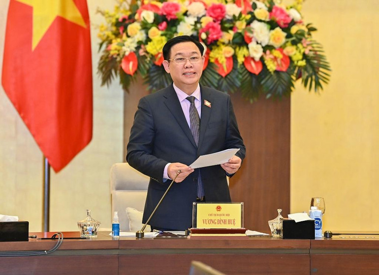 Chủ tịch Quốc hội Vương Đình Huệ phát biểu tại buổi lễ.