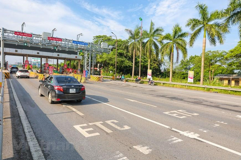 Nhiều phương tiện gặp lỗi khi qua trạm thu phí không dừng ảnh 9