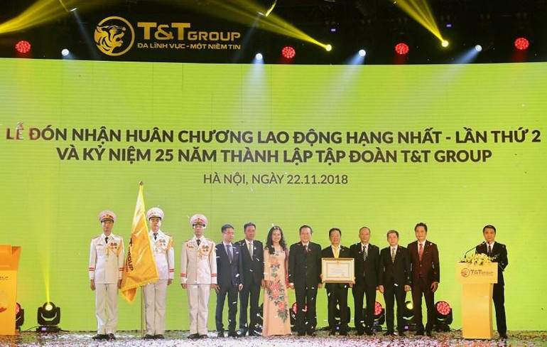 Tập đoàn T&T Group vinh dự hai lần được Nhà nước trao tặng Huân chương Lao động hạng Nhất. Tập đoàn T&T Group vinh dự hai lần được Nhà nước trao tặng Huân chương Lao động hạng Nhất.