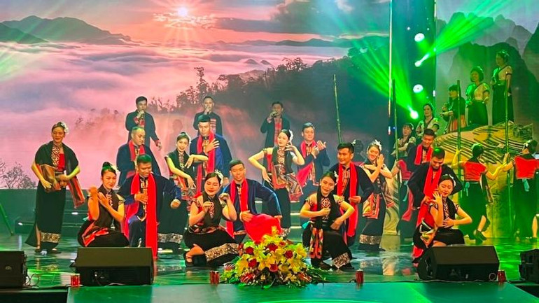 Một số tiết mục trong đêm khai mạc.