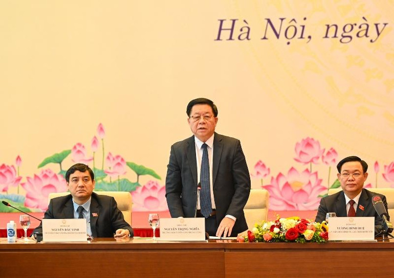 Trưởng Ban Tuyên giáo Trung ương Nguyễn Trọng Nghĩa phát biểu tại buổi gặp mặt. (Ảnh: Duy Linh)