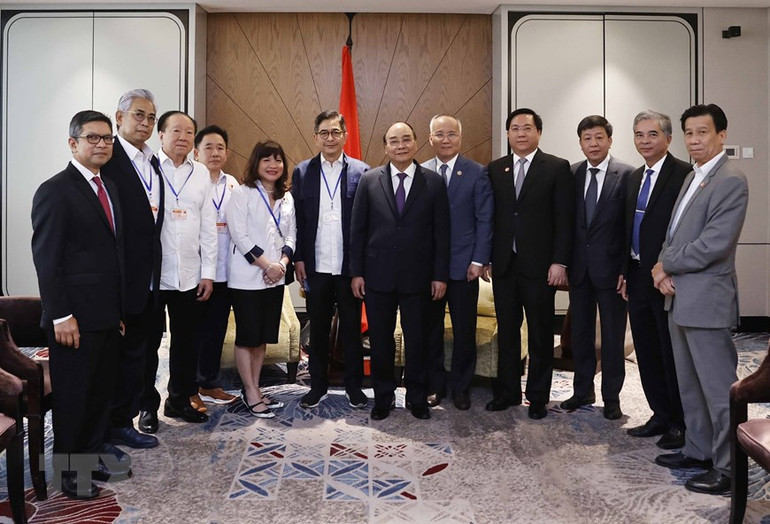 [Ảnh] Hoạt động của Chủ tịch nước Nguyễn Xuân Phúc tại Indonesia ảnh 1