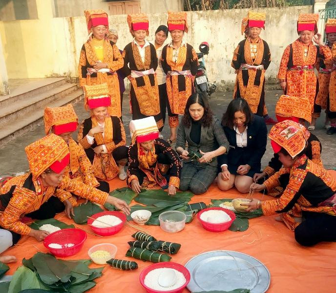 Hội LHPN huyện Sơn Động (tỉnh Bắc Giang) tổ chức Tết sum vầy cho phụ nữ đồng bào dân tộc thiểu số.