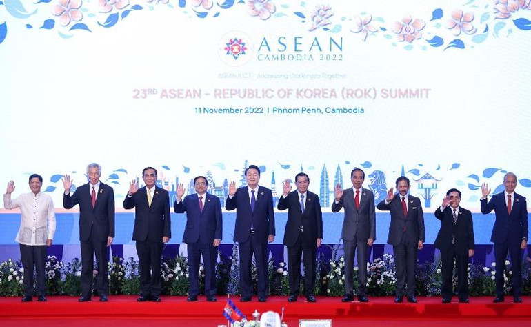 Các Lãnh đạo ASEAN và Hàn Quốc tại Hội nghị Cấp cao ASEAN-Hàn Quốc. (Ảnh: VGP)