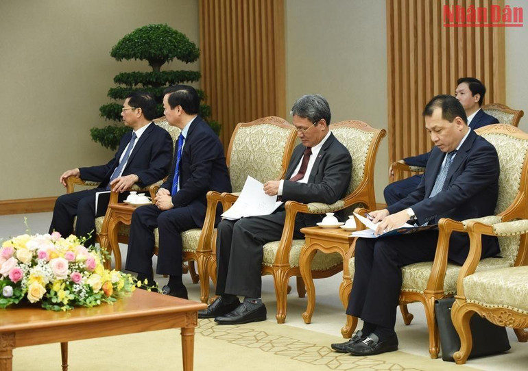 Đại diện các bộ, ban, ngành của Việt Nam tham dự buổi tiếp khách cùng Thủ tướng Phạm Minh Chính.