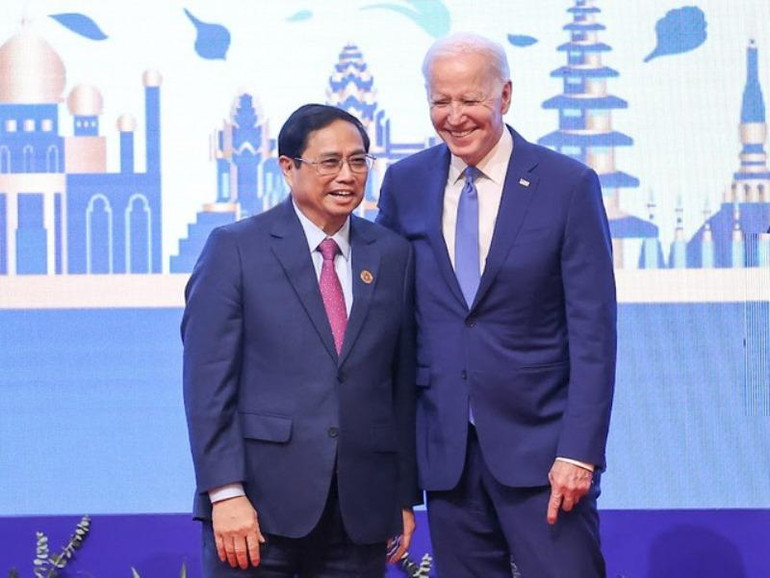 Thủ tướng Phạm Minh Chính và Tổng thống Hoa Kỳ Joe Biden tại Hội nghị Cấp cao ASEAN-Hoa Kỳ lần thứ 10. (Ảnh: NHẬT BẮC)