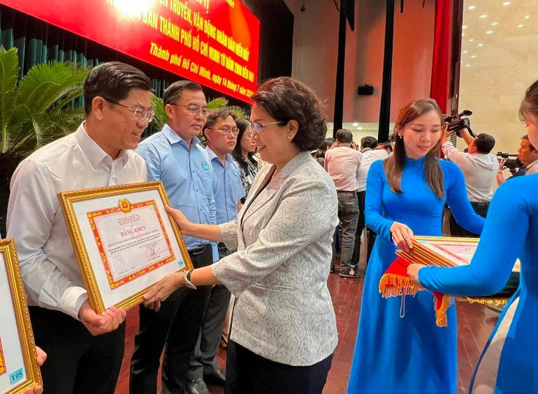 Hơn 10 nghìn tỷ đồng từ hiến đất mở rộng hẻm tại Thành phố Hồ Chí Minh ảnh 1