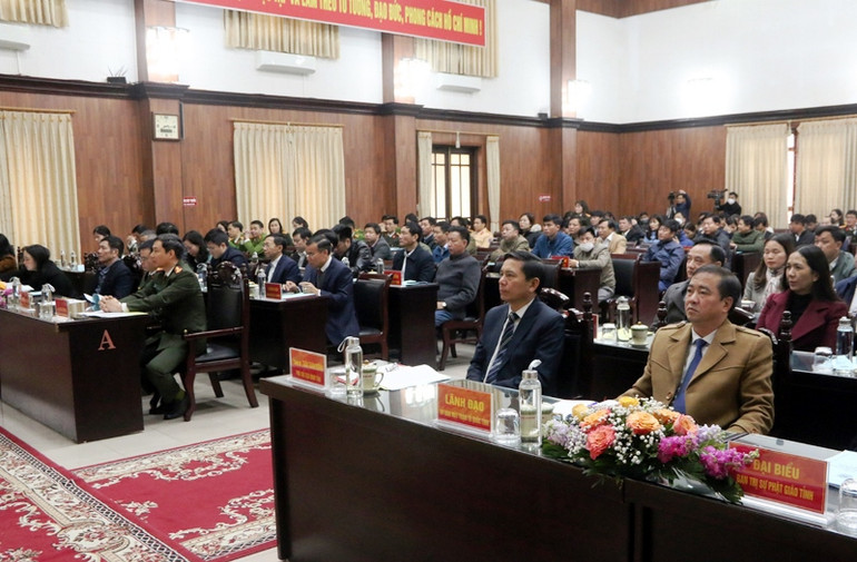 Các đại biểu dự hội nghị.