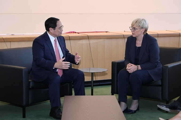 Thủ tướng Phạm Minh Chính gặp Tổng thống Slovenia Natasa Pirc Musar.