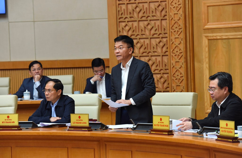 Bộ trưởng Tư pháp Lê Thành Long phát biểu.