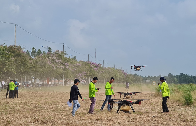 Mỗi đội có 30 phút thi triển kỹ năng “bay”.