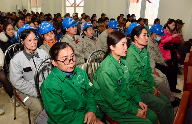 [Ảnh] Thủ tướng Phạm Minh Chính chúc Tết các đối tượng chính sách tỉnh Cao Bằng ảnh 4