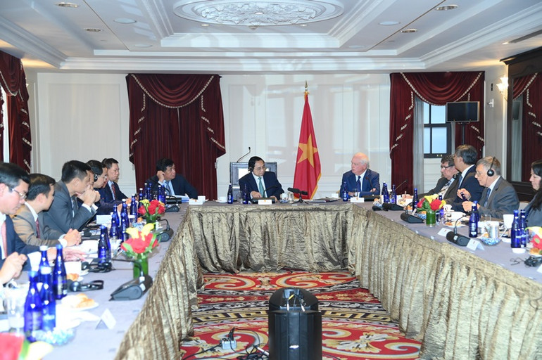 Quang cảnh buổi tọa đàm.