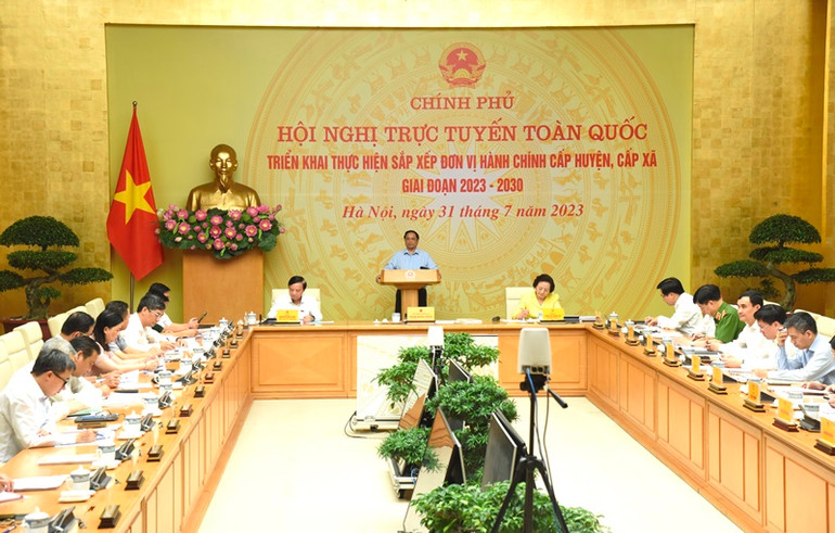 Hội nghị triển khai thực hiện sắp xếp đơn vị hành chính cấp huyện, cấp xã tại điểm cầu Chính phủ.