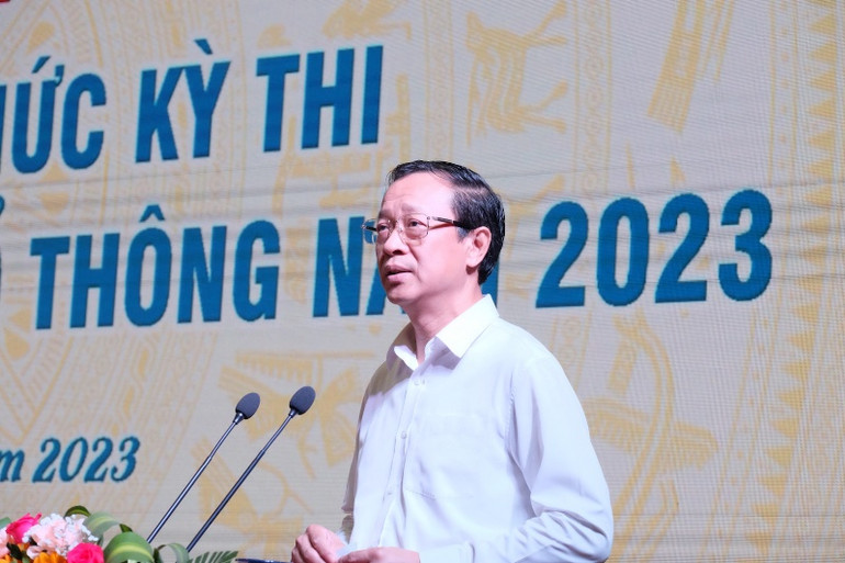 Thứ trưởng Giáo dục và Đào tạo Phạm Ngọc Thưởng phát biểu chỉ đạo hội nghị.