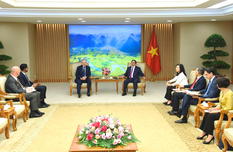 Thủ tướng và Chủ tịch Tony Blair vui mừng nhận thấy sau cuộc gặp giữa hai bên vào tháng 3/2023, hợp tác giữa TBI và một số cơ quan của Việt Nam (Bộ Kế hoạch và Đầu tư, Bộ Ngoại giao…) đã có những tiến triển đáng kể, đạt được một số kết quả cụ thể.