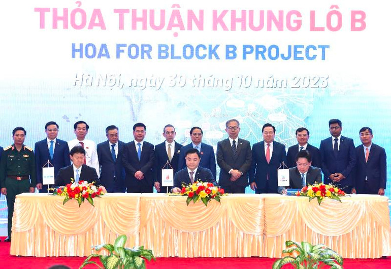 Thủ tướng Phạm Minh Chính chứng kiến lễ ký Thỏa thuận khung Lô B.