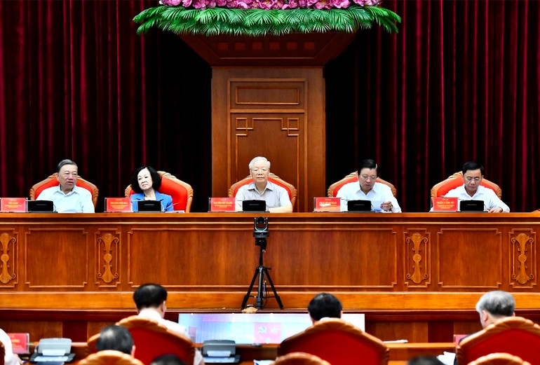 Tổng Bí thư Nguyễn Phú Trọng và các đồng chí lãnh đạo Đảng, Nhà nước chủ trì hội nghị. (Ảnh: Đăng Khoa)